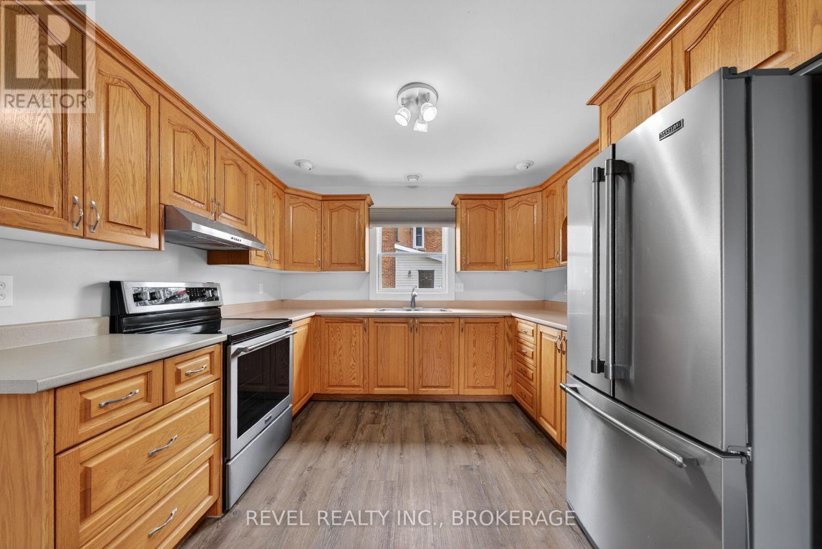 38 Bennett Street, Brockville, Ontario  K6V 2V8 - Photo 14 - X13032232