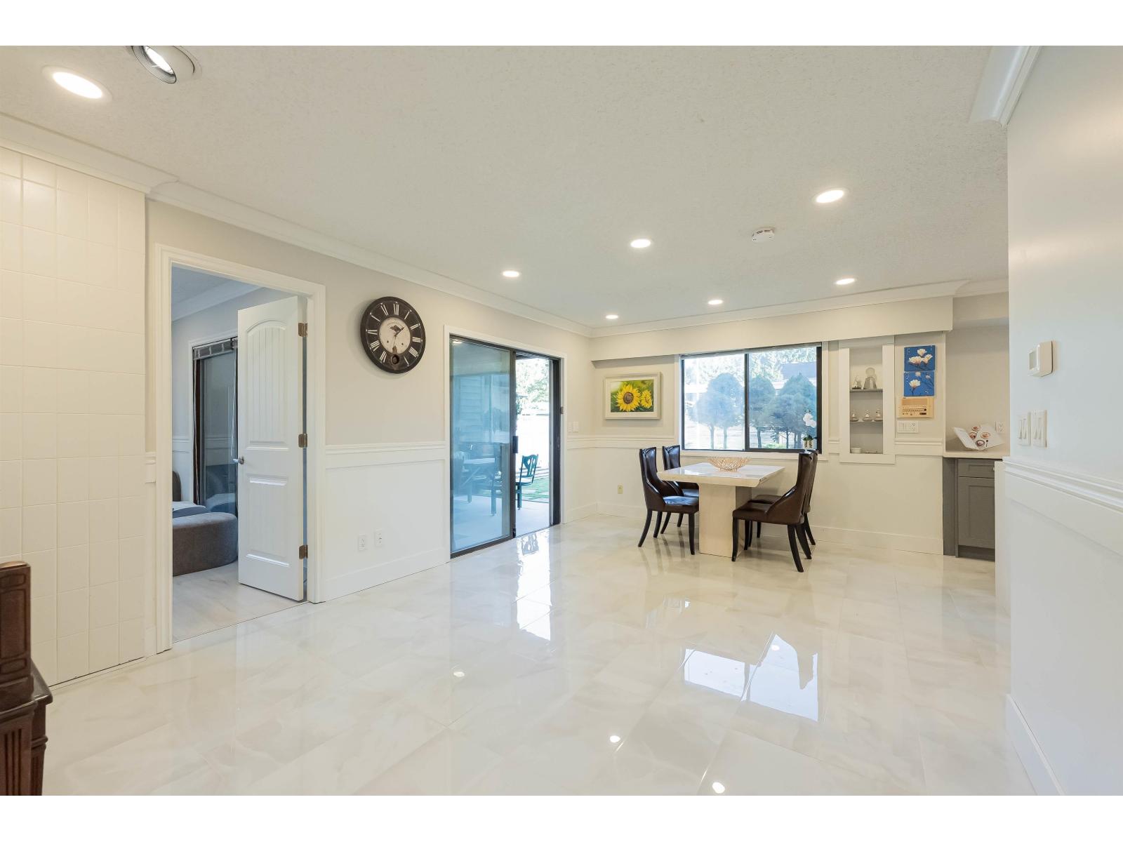 9252 204 Street, Langley, British Columbia  V1M 1B7 - Photo 4 - R3090881