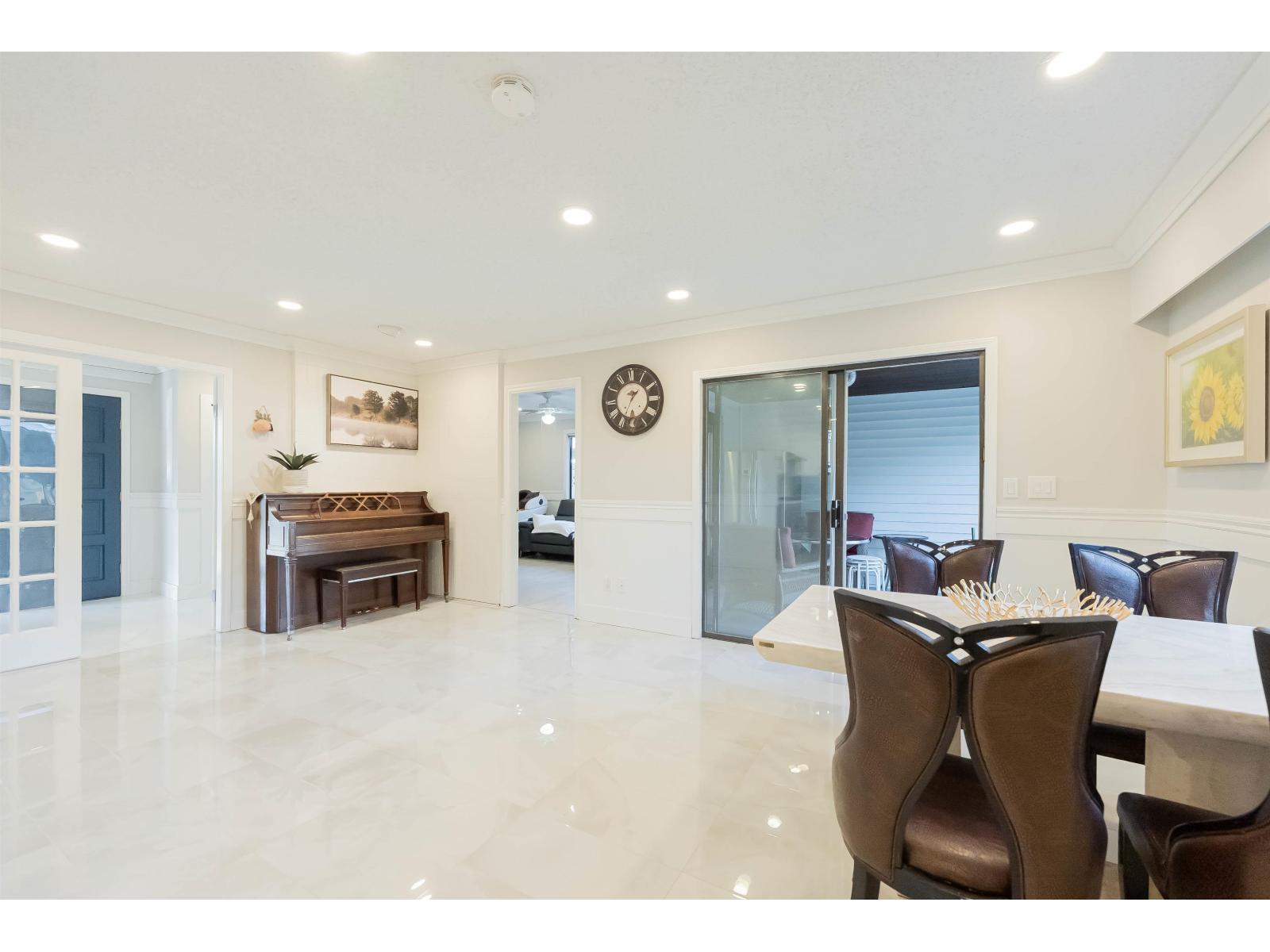 9252 204 Street, Langley, British Columbia  V1M 1B7 - Photo 5 - R3090881