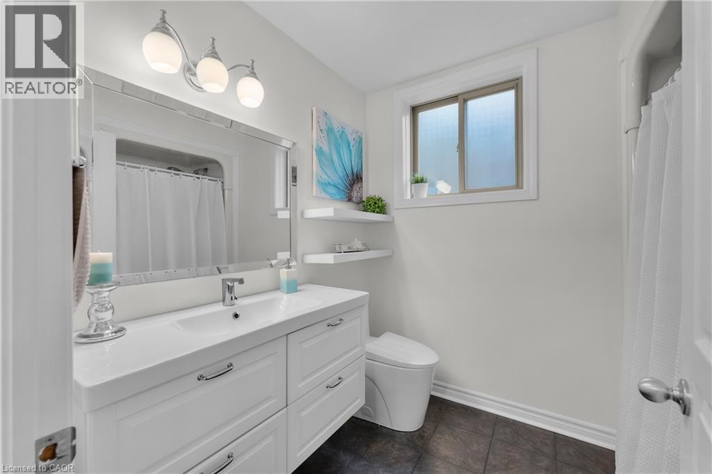 7032 Kelly Drive, Niagara Falls, Ontario  L2H 3J9 - Photo 32 - 40820845