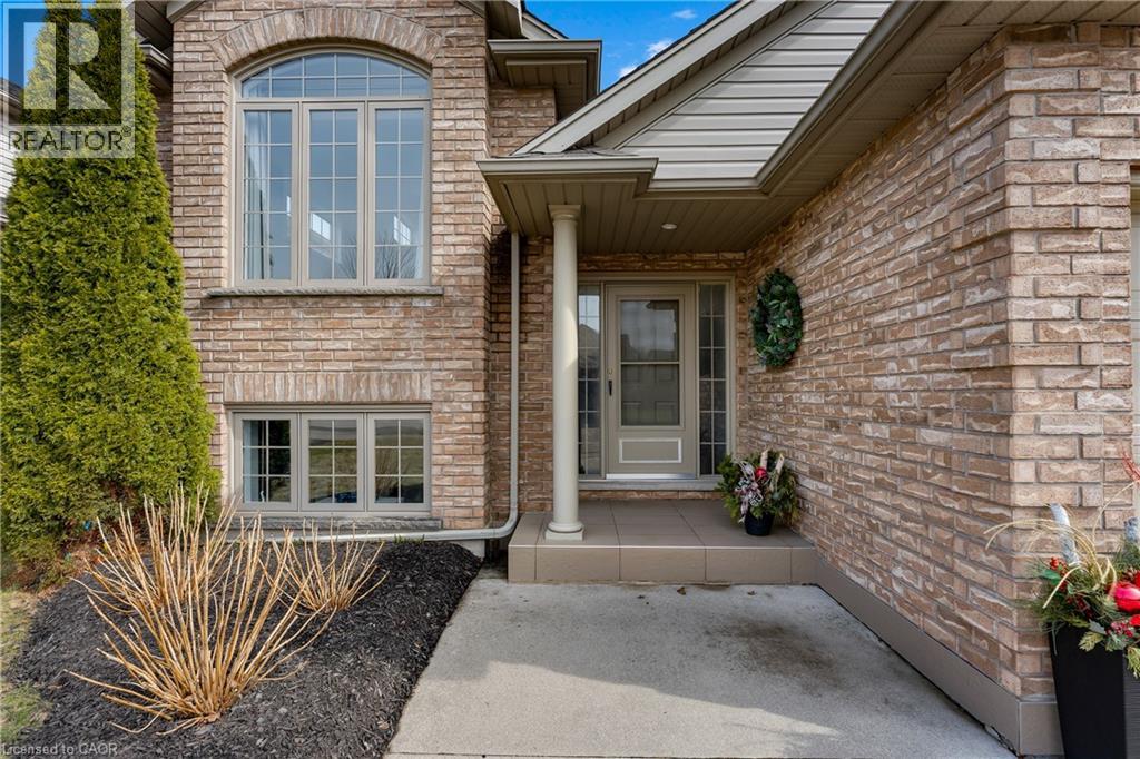 7032 Kelly Drive, Niagara Falls, Ontario  L2H 3J9 - Photo 3 - 40820845