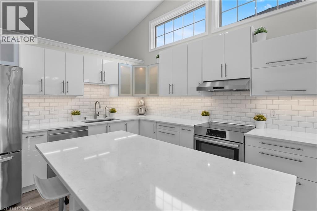 7032 Kelly Drive, Niagara Falls, Ontario  L2H 3J9 - Photo 8 - 40820845