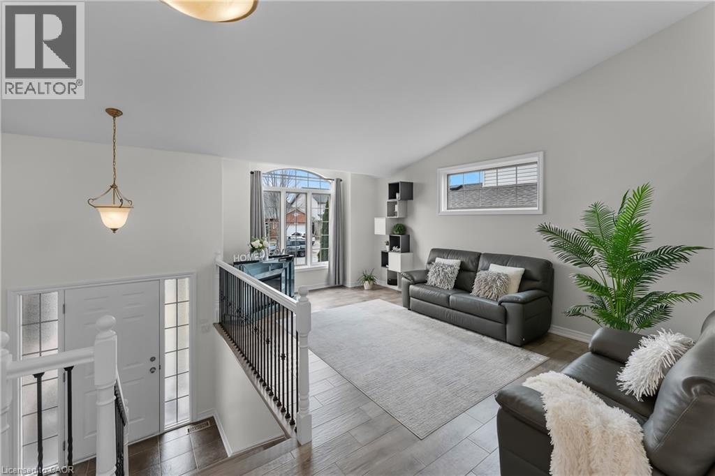 7032 Kelly Drive, Niagara Falls, Ontario  L2H 3J9 - Photo 15 - 40820845