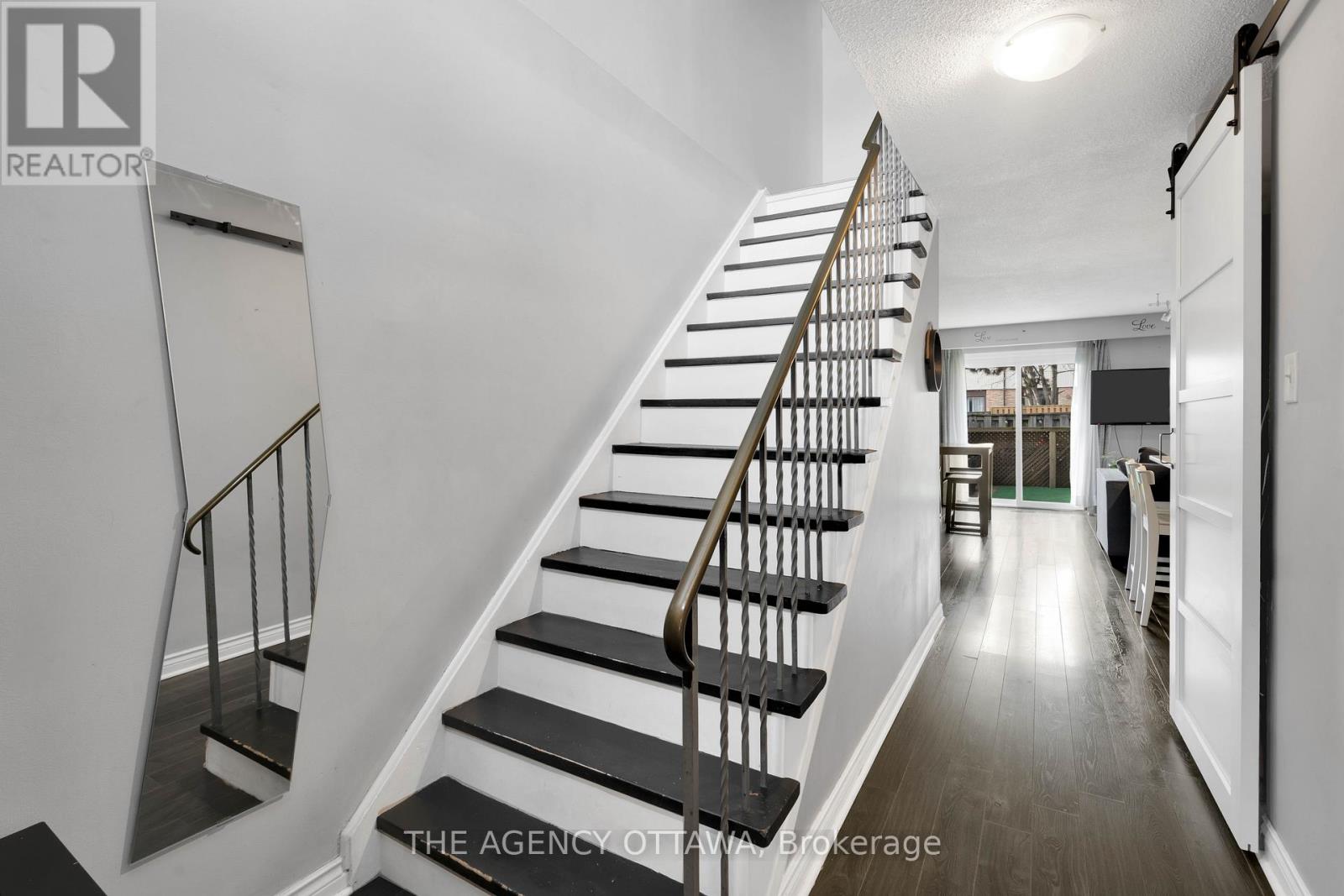 9 - 10 Collins Crescent, Brampton, Ontario  L6V 3M9 - Photo 15 - W13032308