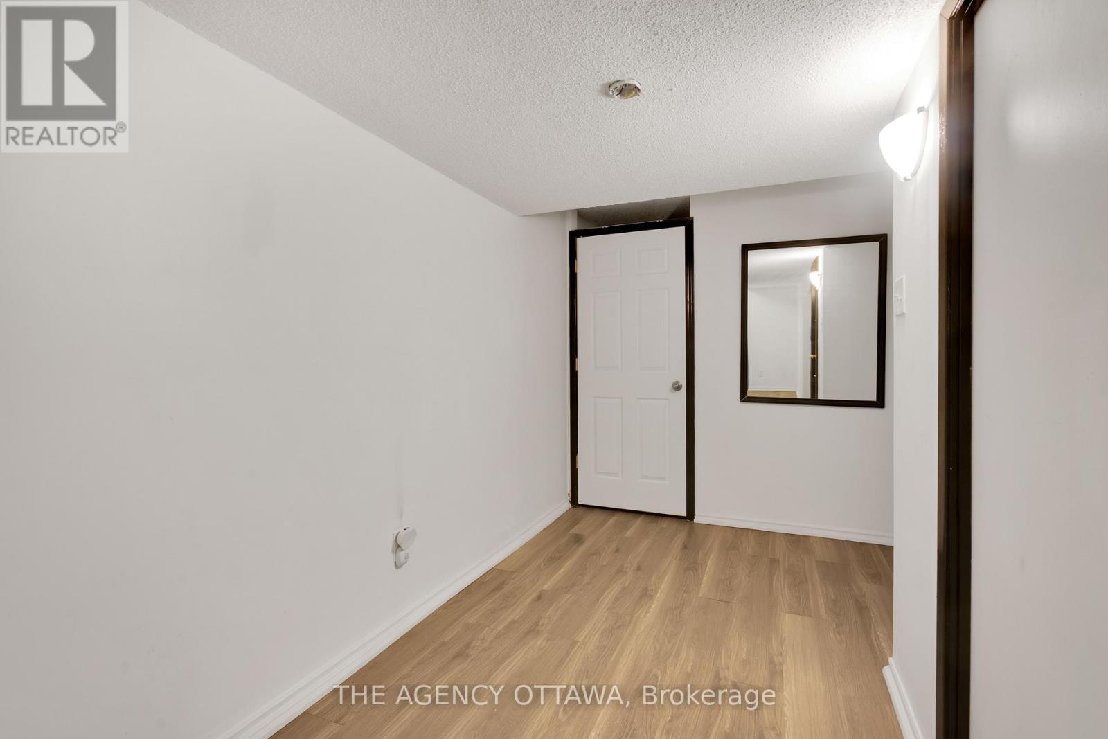 9 - 10 Collins Crescent, Brampton, Ontario  L6V 3M9 - Photo 21 - W13032308