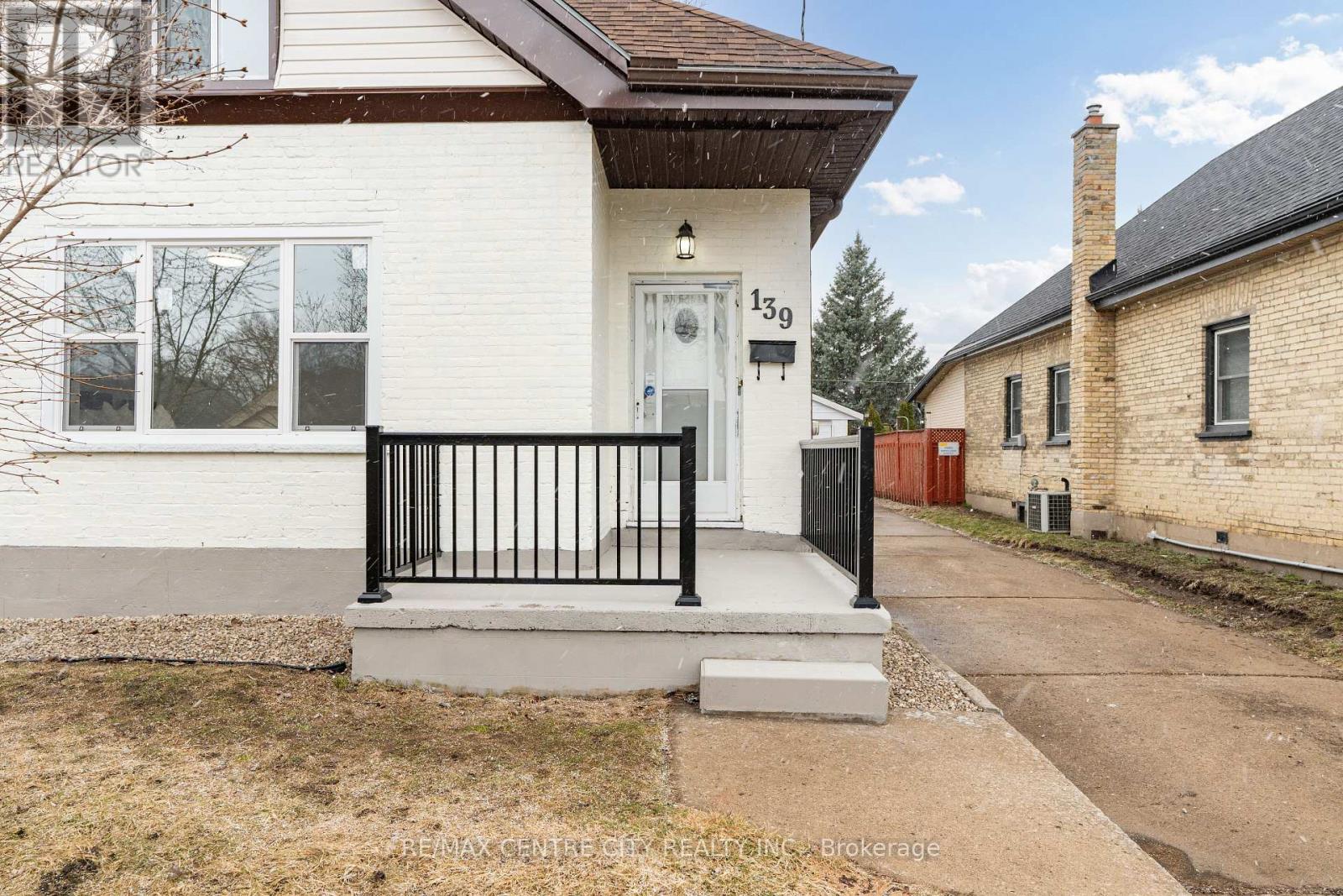 139 Mamelon Street, London East, Ontario  N5Z 1Y2 - Photo 2 - X13032268