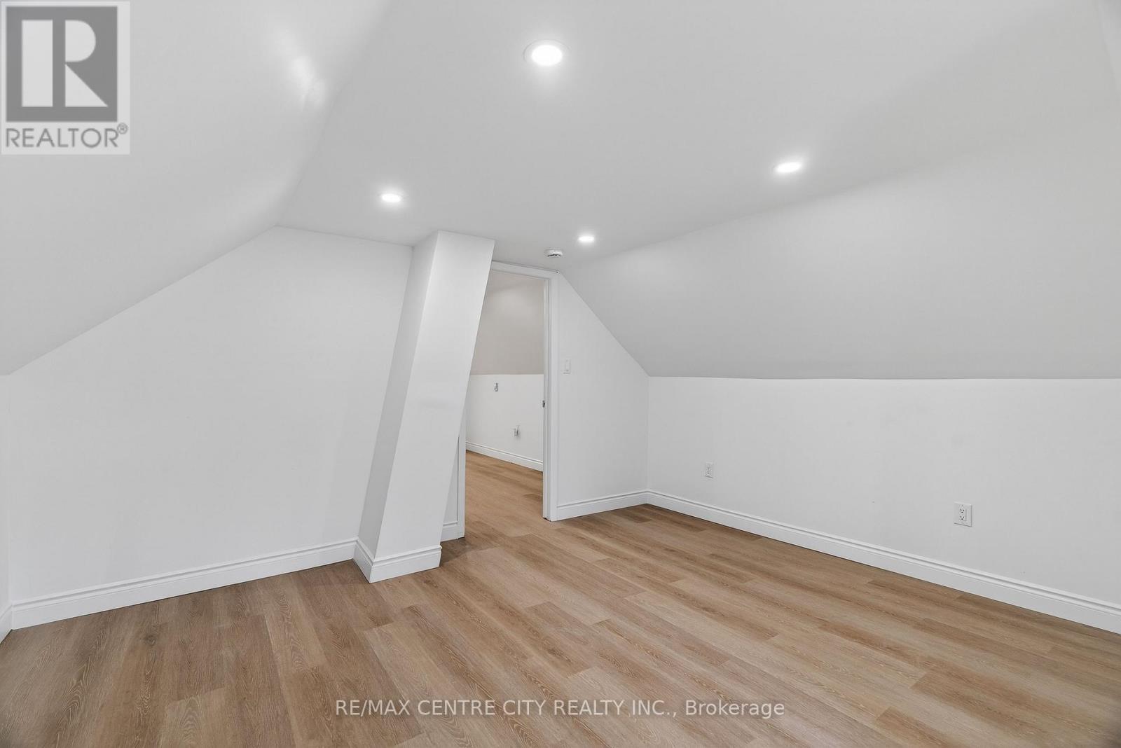 139 Mamelon Street, London East, Ontario  N5Z 1Y2 - Photo 27 - X13032268