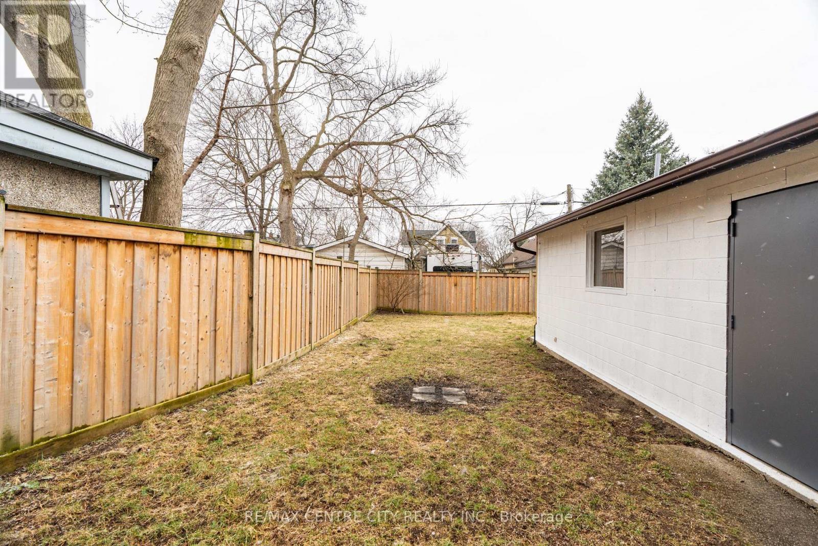 139 Mamelon Street, London East, Ontario  N5Z 1Y2 - Photo 37 - X13032268