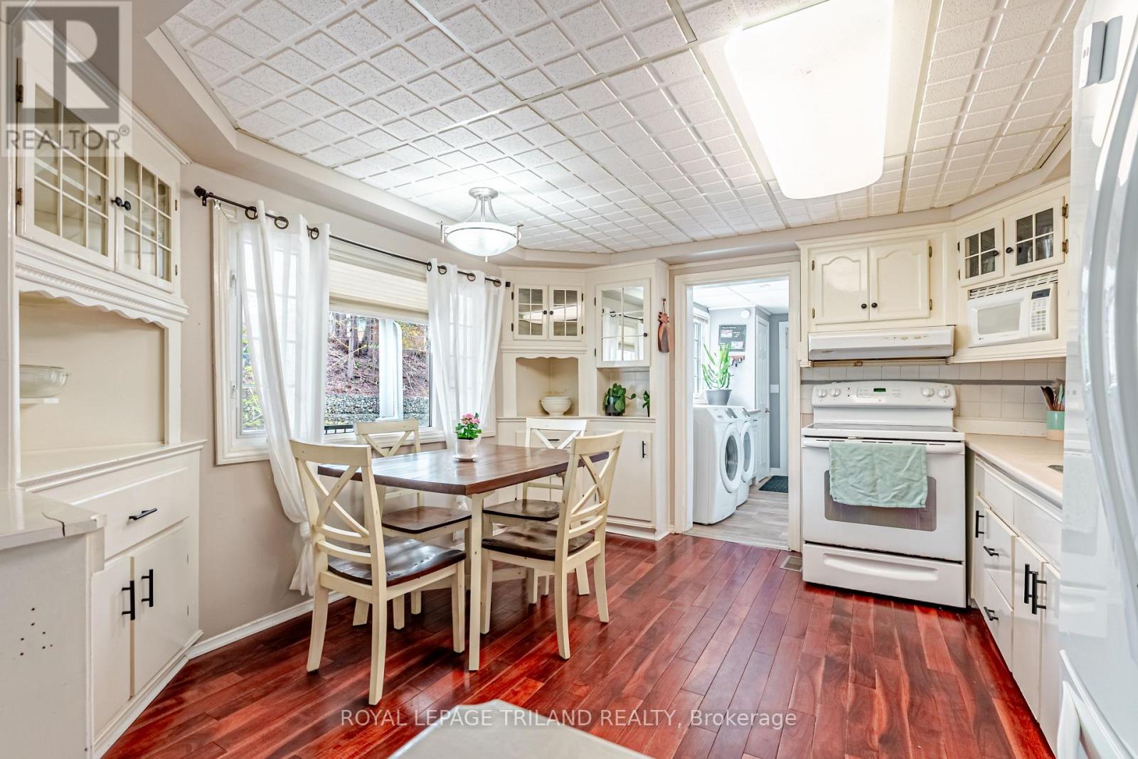 3868 Hamilton Road, Thames Centre, Ontario  N0L 1G2 - Photo 11 - X13032324