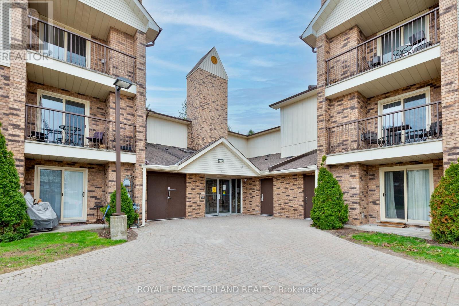 123 - 440 Welington Street, St. Thomas, Ontario  N5R 5X5 - Photo 2 - X13032342