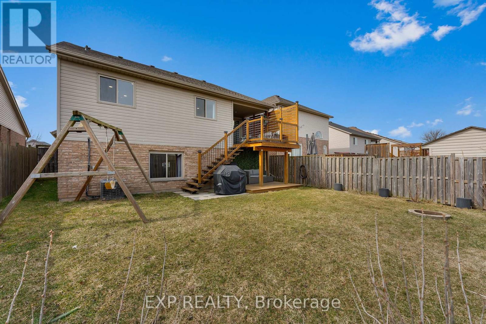 7032 Kelly Drive, Niagara Falls, Ontario  L2H 3J9 - Photo 38 - X13000182