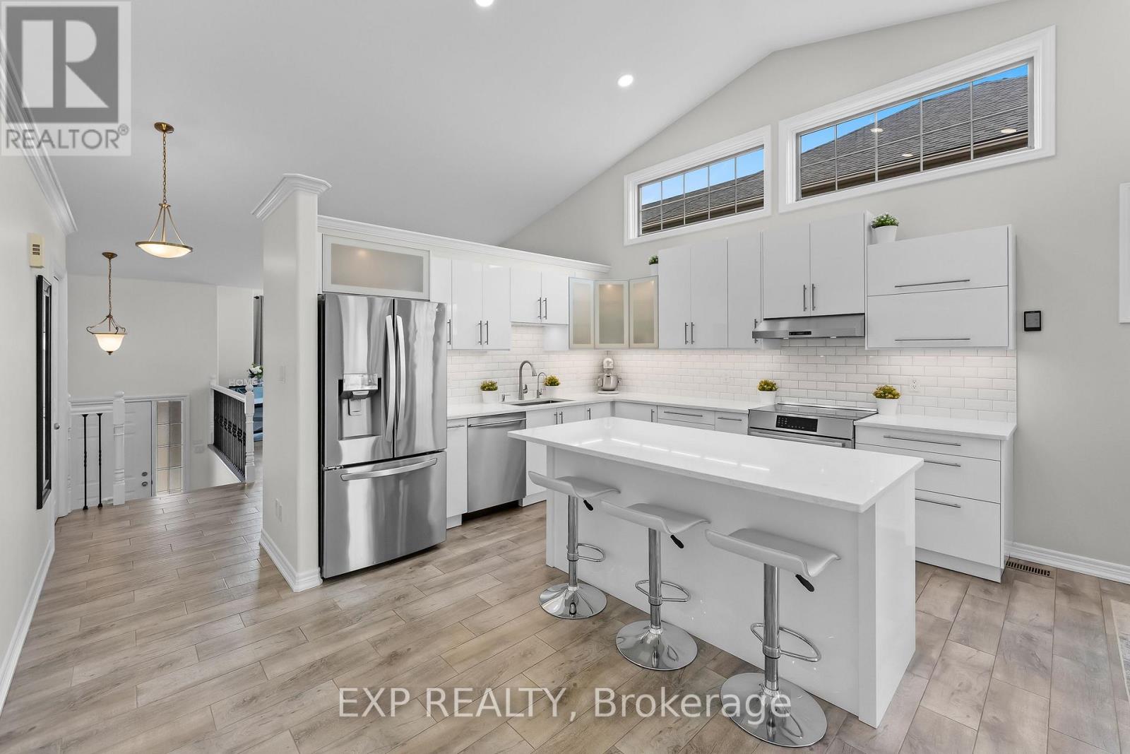 7032 Kelly Drive, Niagara Falls, Ontario  L2H 3J9 - Photo 4 - X13000182