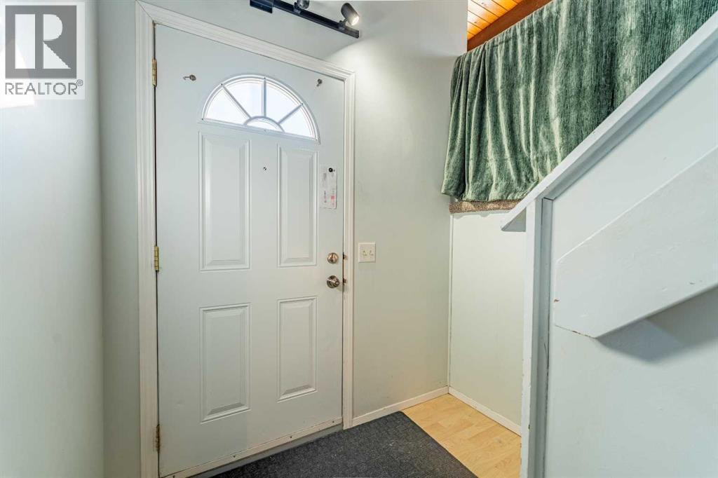 2648 Oakmoor Drive SW, Calgary, Alberta  T2V 4E8 - Photo 3 - A2288959