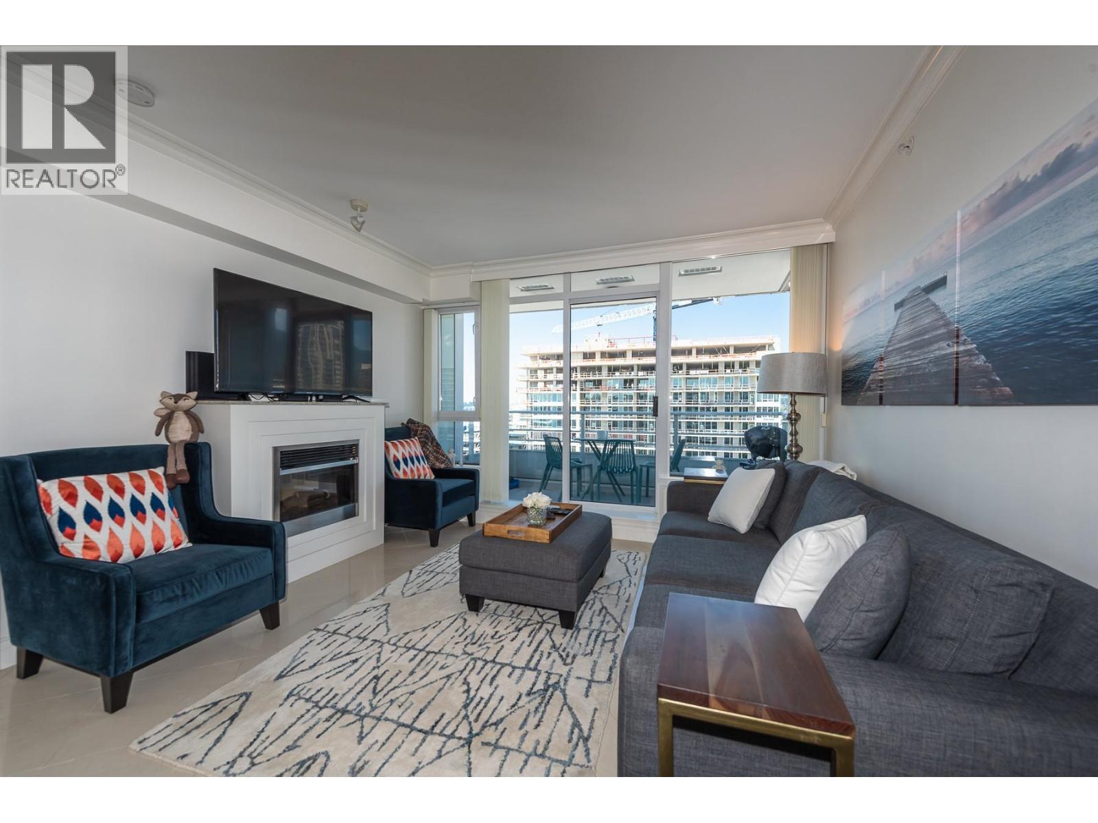 1003 133 E Esplanade, North Vancouver, British Columbia  V7L 1A1 - Photo 5 - R3114560