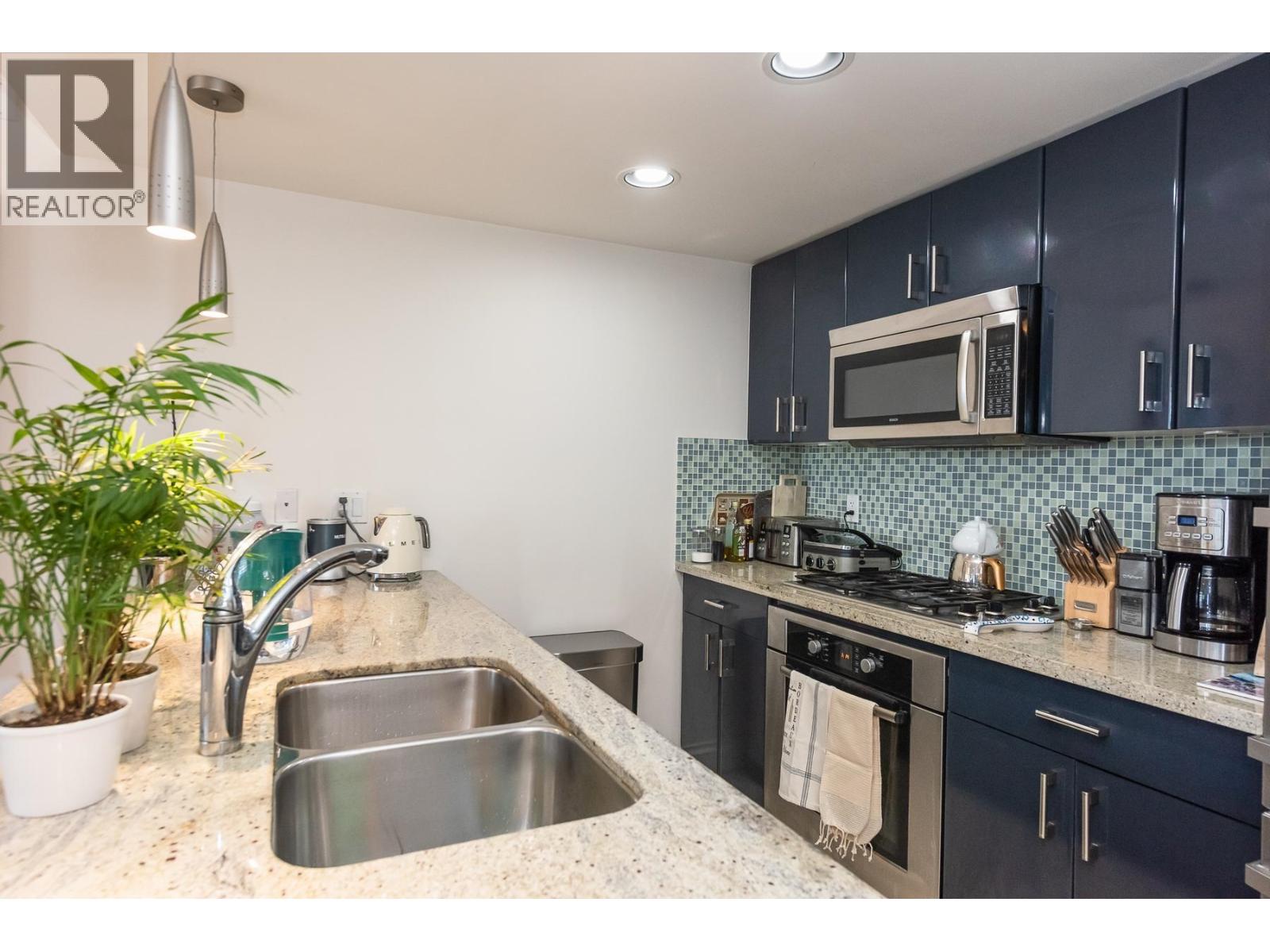 1003 133 E Esplanade, North Vancouver, British Columbia  V7L 1A1 - Photo 13 - R3114560