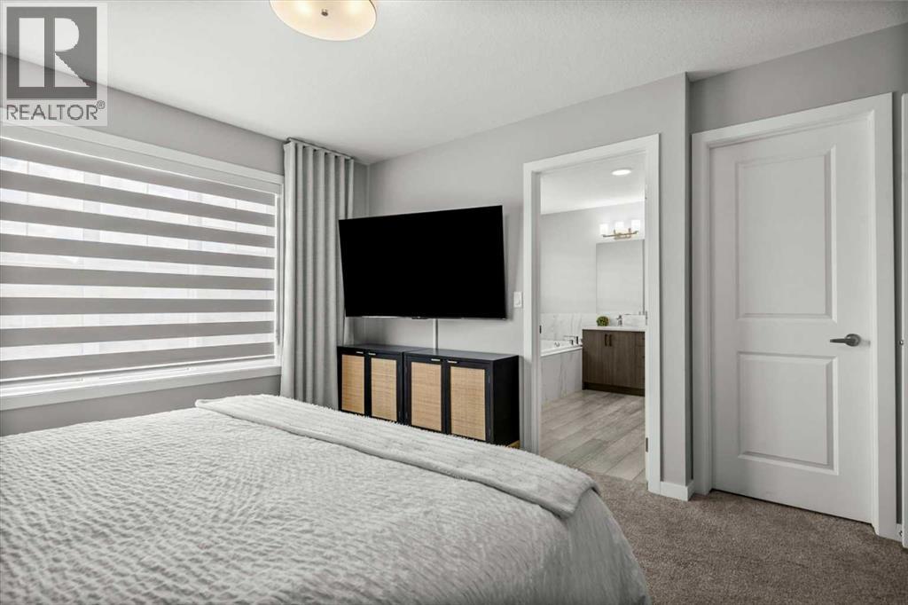 243 Silver Spruce Grove SW, Calgary, Alberta  T2X 5M2 - Photo 23 - A2299606