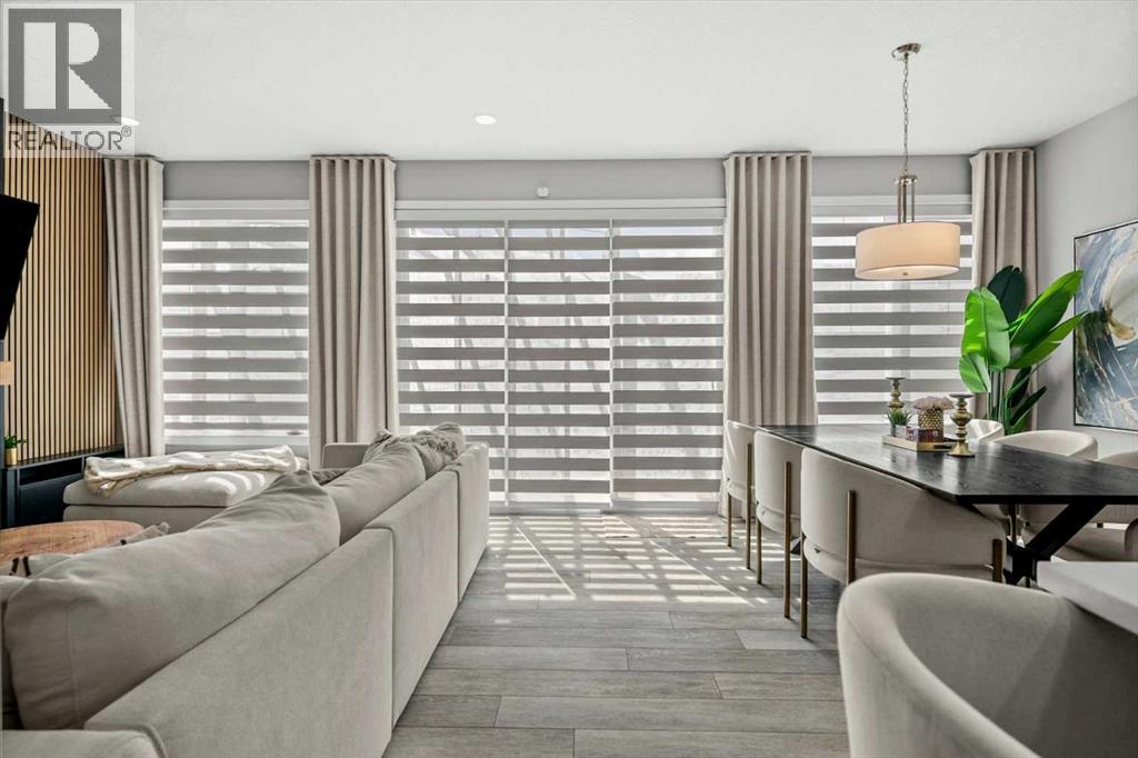 243 Silver Spruce Grove SW, Calgary, Alberta  T2X 5M2 - Photo 15 - A2299606