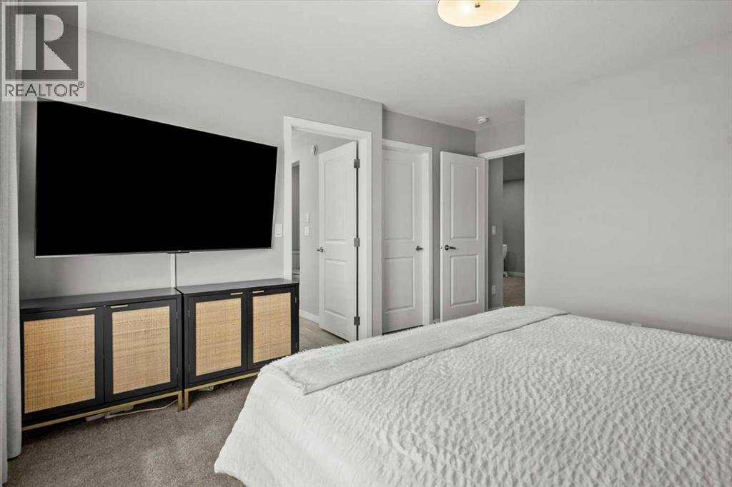 243 Silver Spruce Grove SW, Calgary, Alberta  T2X 5M2 - Photo 24 - A2299606