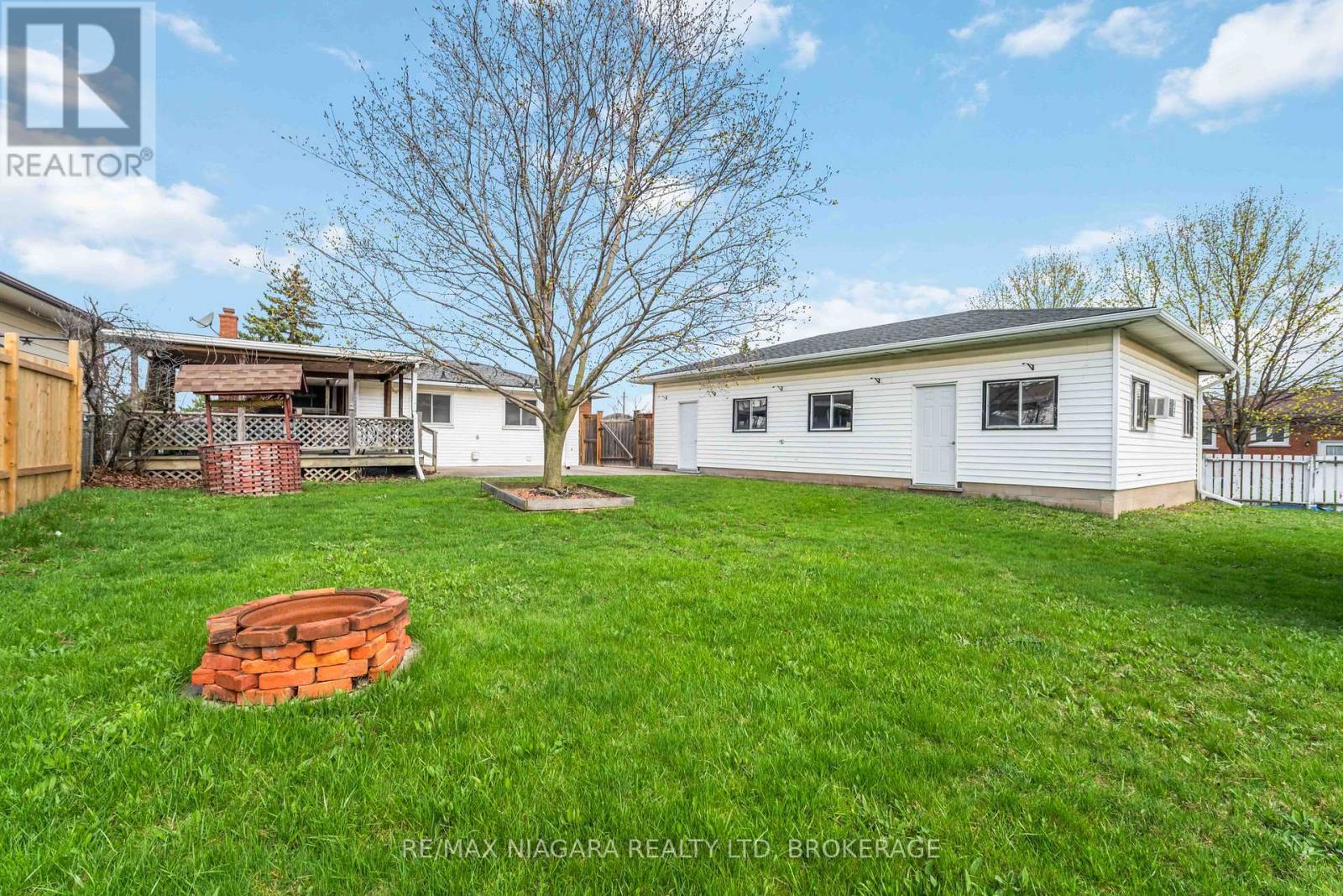 4 Rossie Place, St. Catharines, Ontario  L2P 2G6 - Photo 27 - X13032390