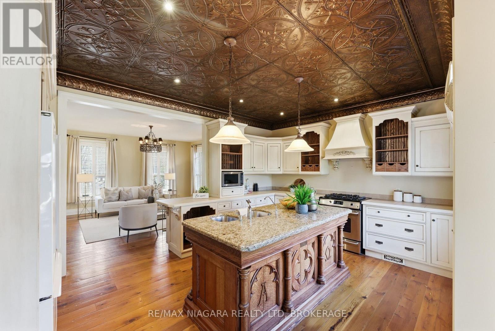 2 Samuel Street, Niagara-On-The-Lake, Ontario  L0S 1J0 - Photo 15 - X13032394