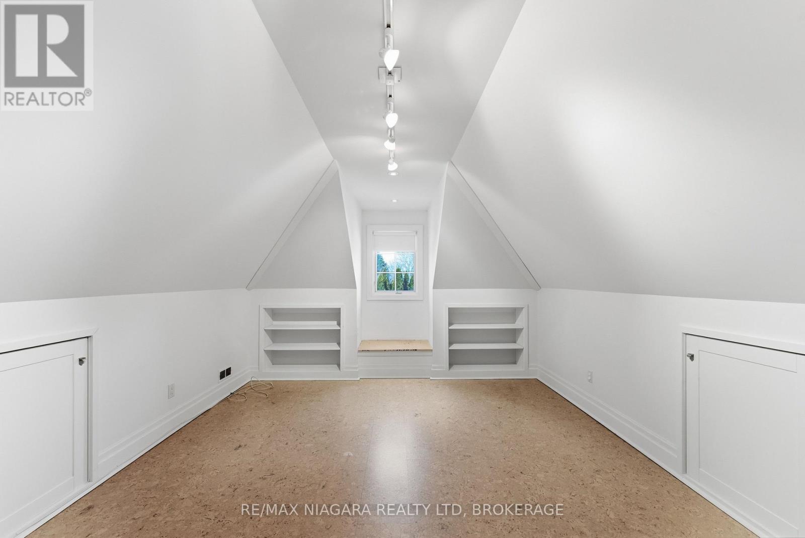 2 Samuel Street, Niagara-On-The-Lake, Ontario  L0S 1J0 - Photo 32 - X13032394