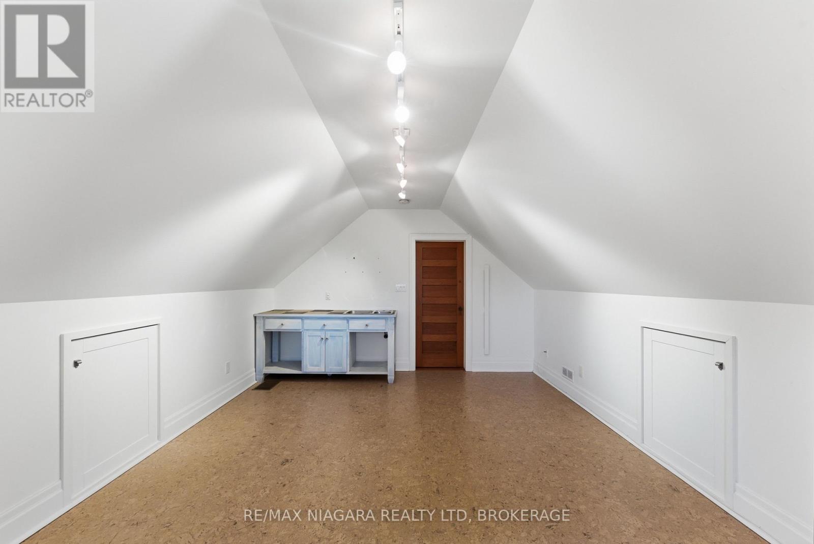 2 Samuel Street, Niagara-On-The-Lake, Ontario  L0S 1J0 - Photo 33 - X13032394