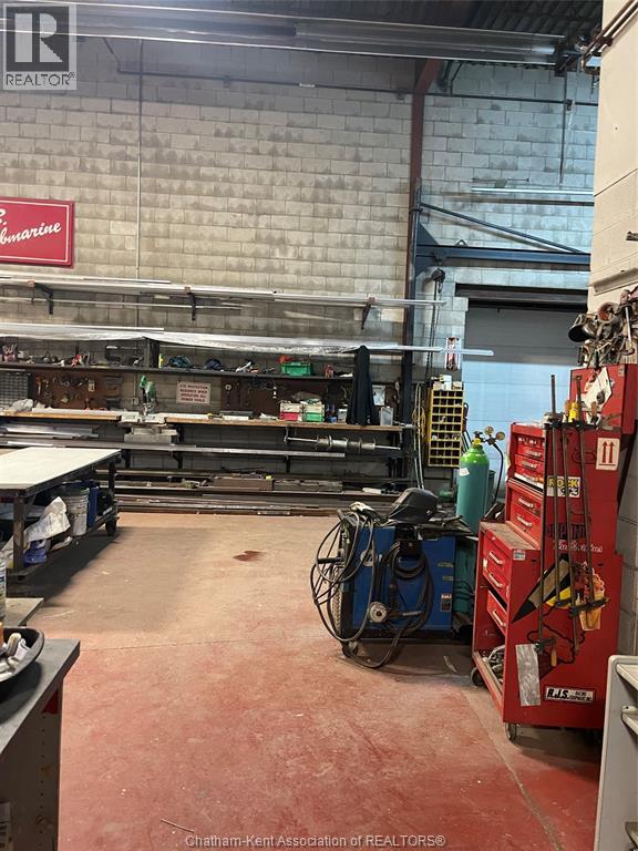 240 William Street South, Chatham, Ontario  N7M 4S9 - Photo 8 - 26003769