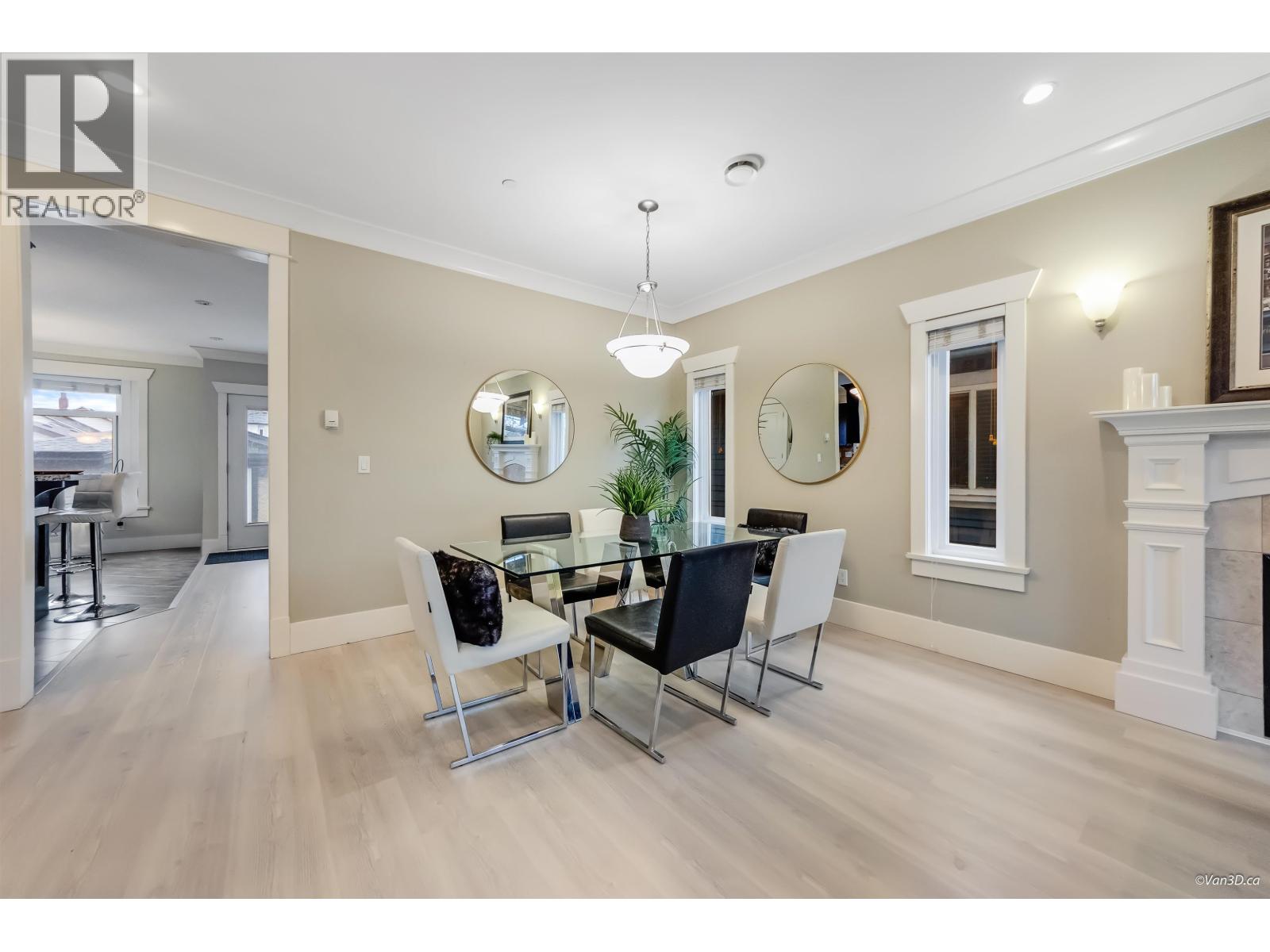 2457 E 3rd Avenue, Vancouver, British Columbia  V5M 1G8 - Photo 3 - R3112149