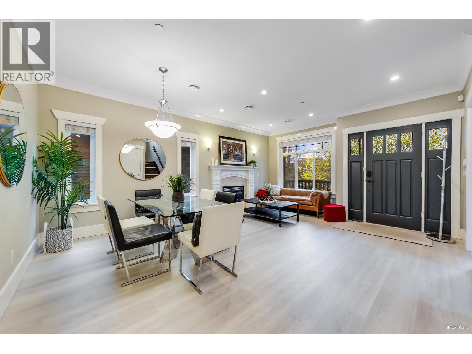 2457 E 3rd Avenue, Vancouver, British Columbia  V5M 1G8 - Photo 4 - R3112149