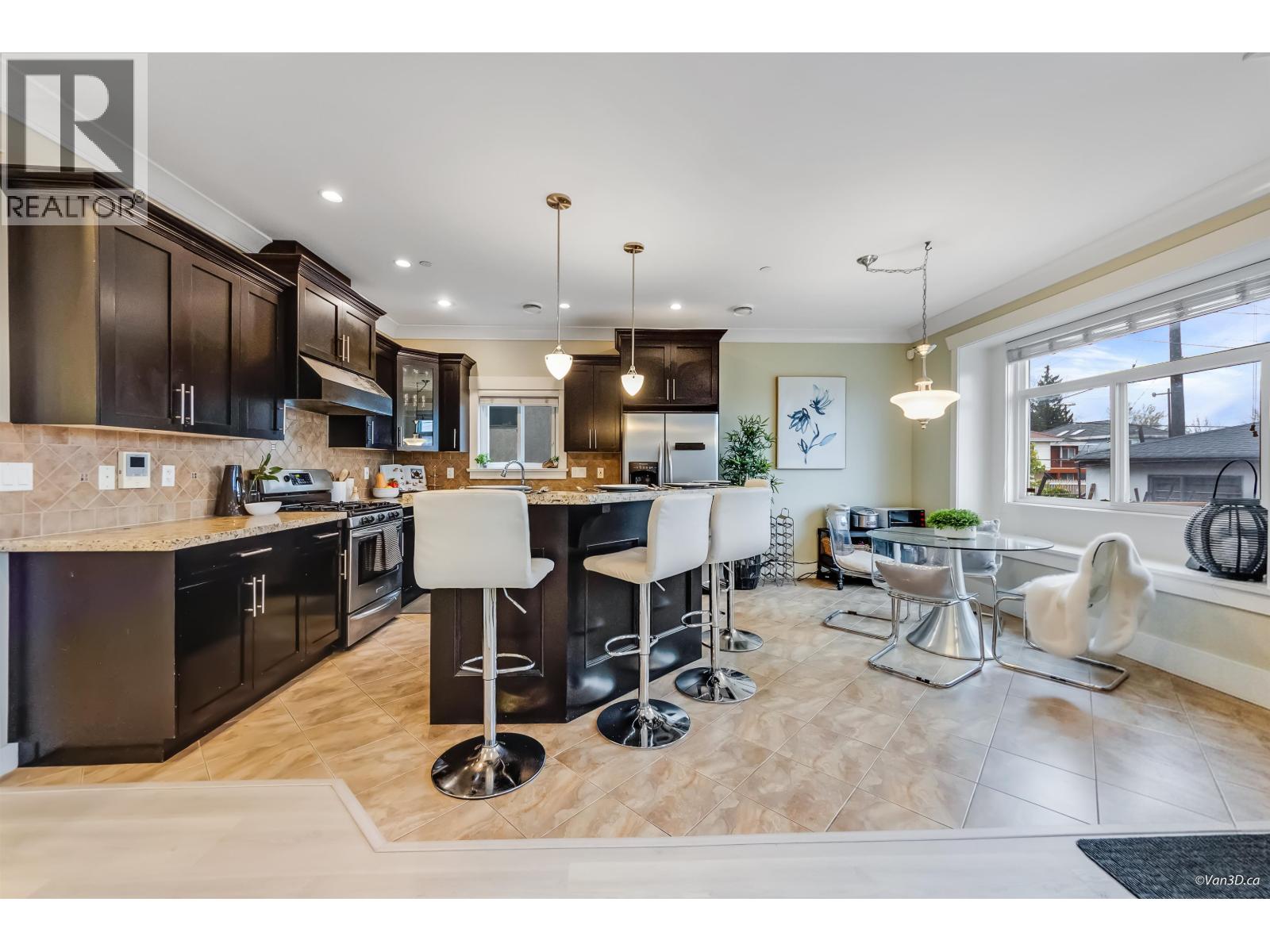 2457 E 3rd Avenue, Vancouver, British Columbia  V5M 1G8 - Photo 11 - R3112149