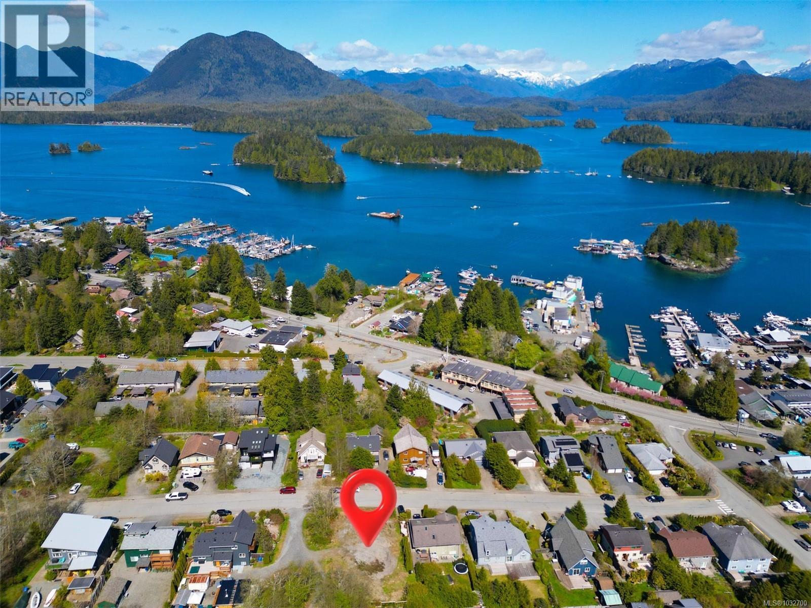 603 Pfeiffer Cres, Tofino, British Columbia  V0R 2Z0 - Photo 1 - 1032700