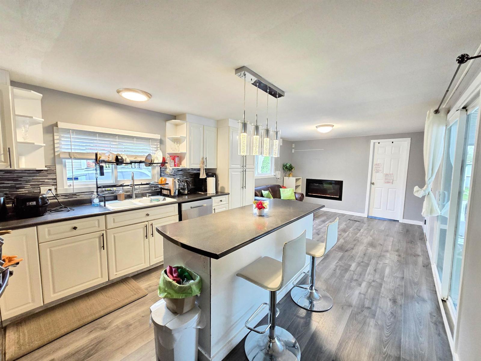 56 8220 King George Boulevard, Surrey, British Columbia  V3W 6E1 - Photo 6 - R3114667