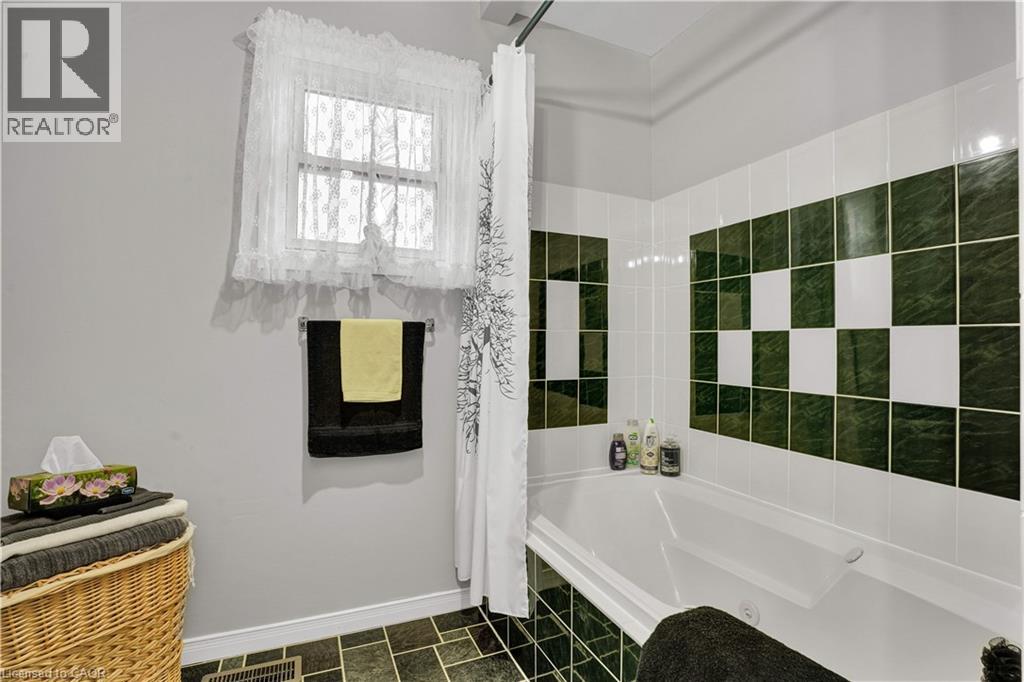 26 Graber Place, Kitchener, Ontario  N2A 1G8 - Photo 21 - 40815725