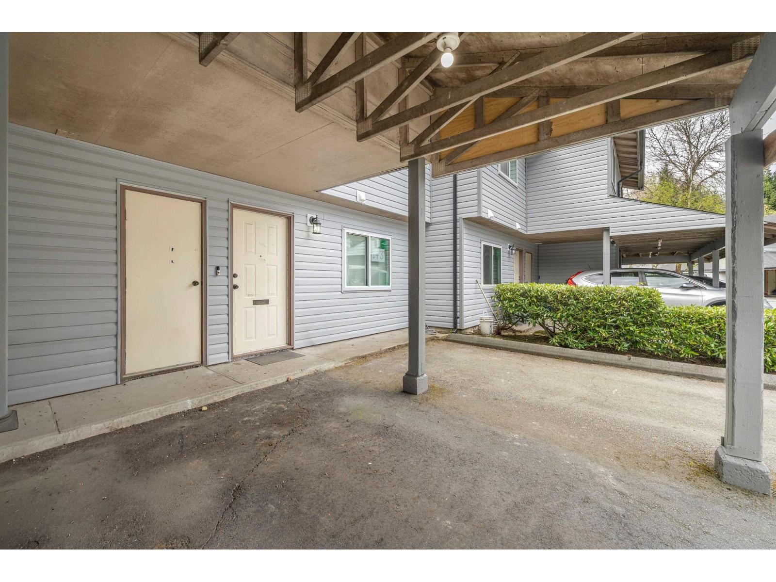 143 7317 140 Street, Surrey, British Columbia  V3W 5J6 - Photo 4 - R3114304