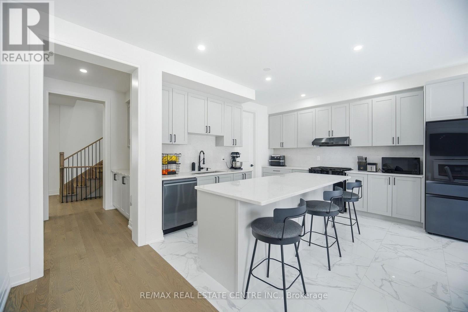 112 Bluebird Boulevard, Adjala-Tosorontio, Ontario  L0G 1W0 - Photo 12 - N13013842