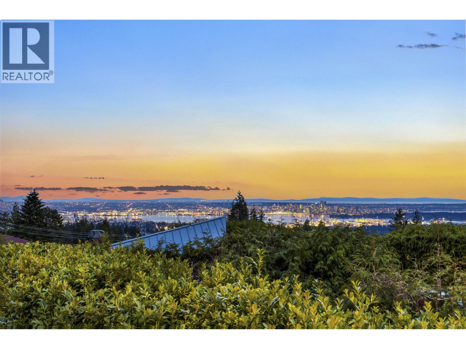 403 Newdale Court, North Vancouver, British Columbia  V7N 3H3 - Photo 34 - R3114652