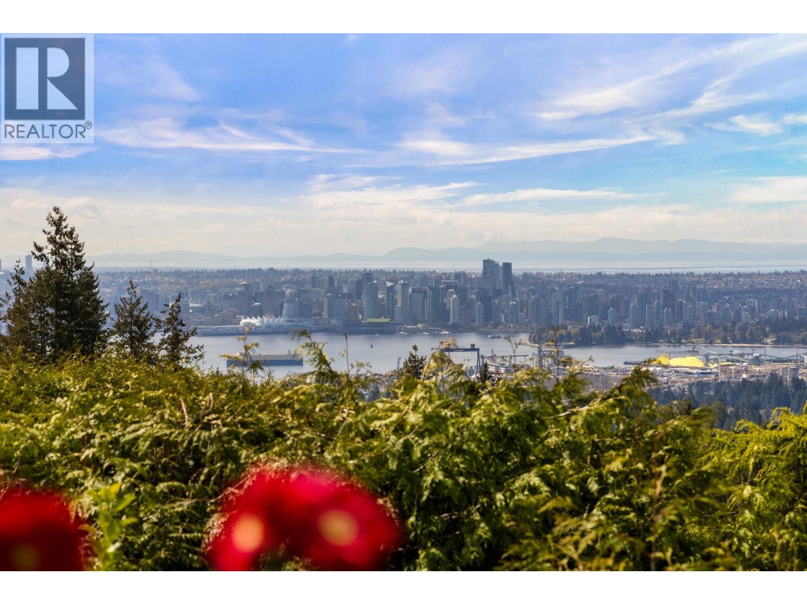 403 Newdale Court, North Vancouver, British Columbia  V7N 3H3 - Photo 39 - R3114652