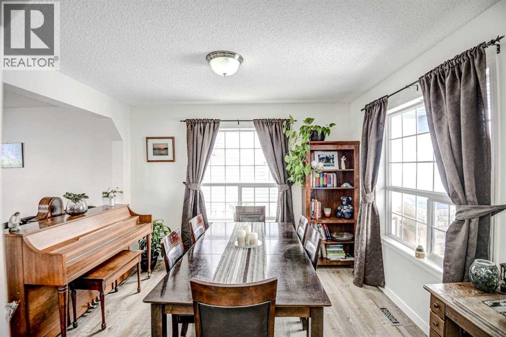 207 Crystalridge Place, Okotoks, Alberta  T1S 1T9 - Photo 3 - A2298825