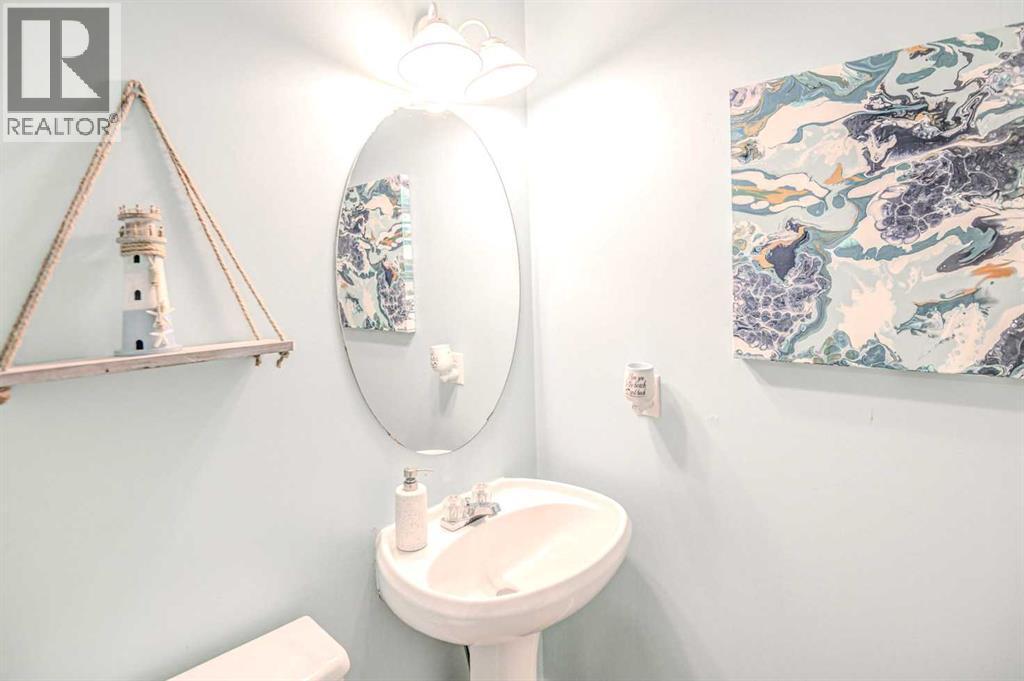 207 Crystalridge Place, Okotoks, Alberta  T1S 1T9 - Photo 14 - A2298825