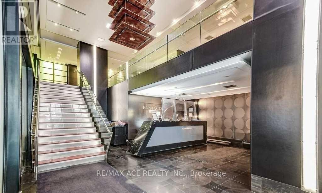 4004 - 210 Victoria Street, Toronto, Ontario  M5B 2R3 - Photo 2 - C13032218