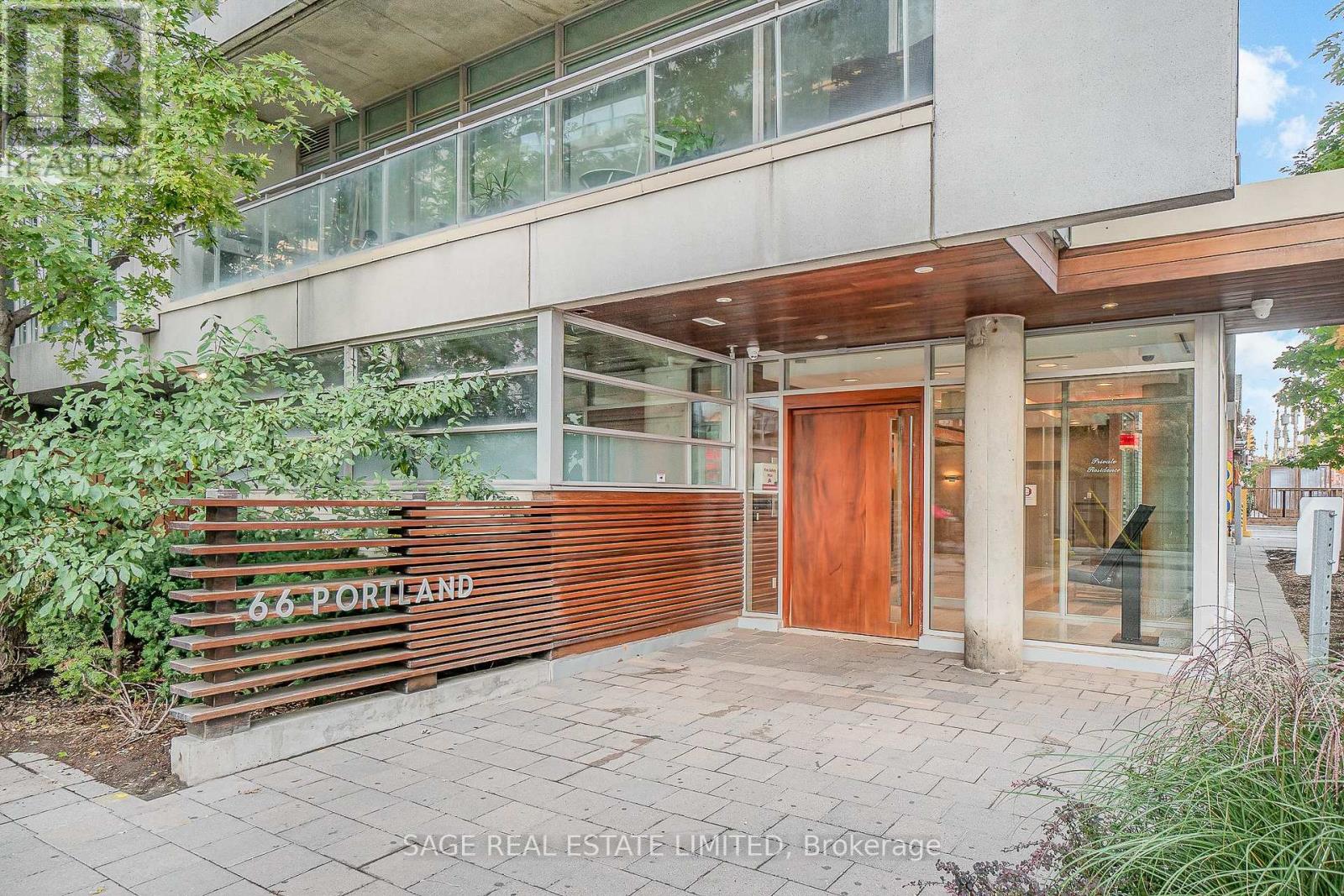 305 - 66 Portland Street, Toronto, Ontario  M5V 2M6 - Photo 2 - C13032266