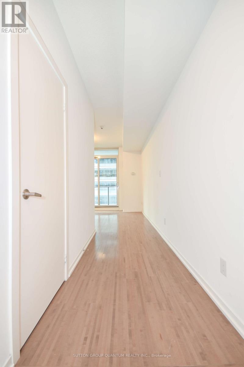 2507 - 65 Bremner Boulevard, Toronto, Ontario  M5J 0A7 - Photo 2 - C13032284