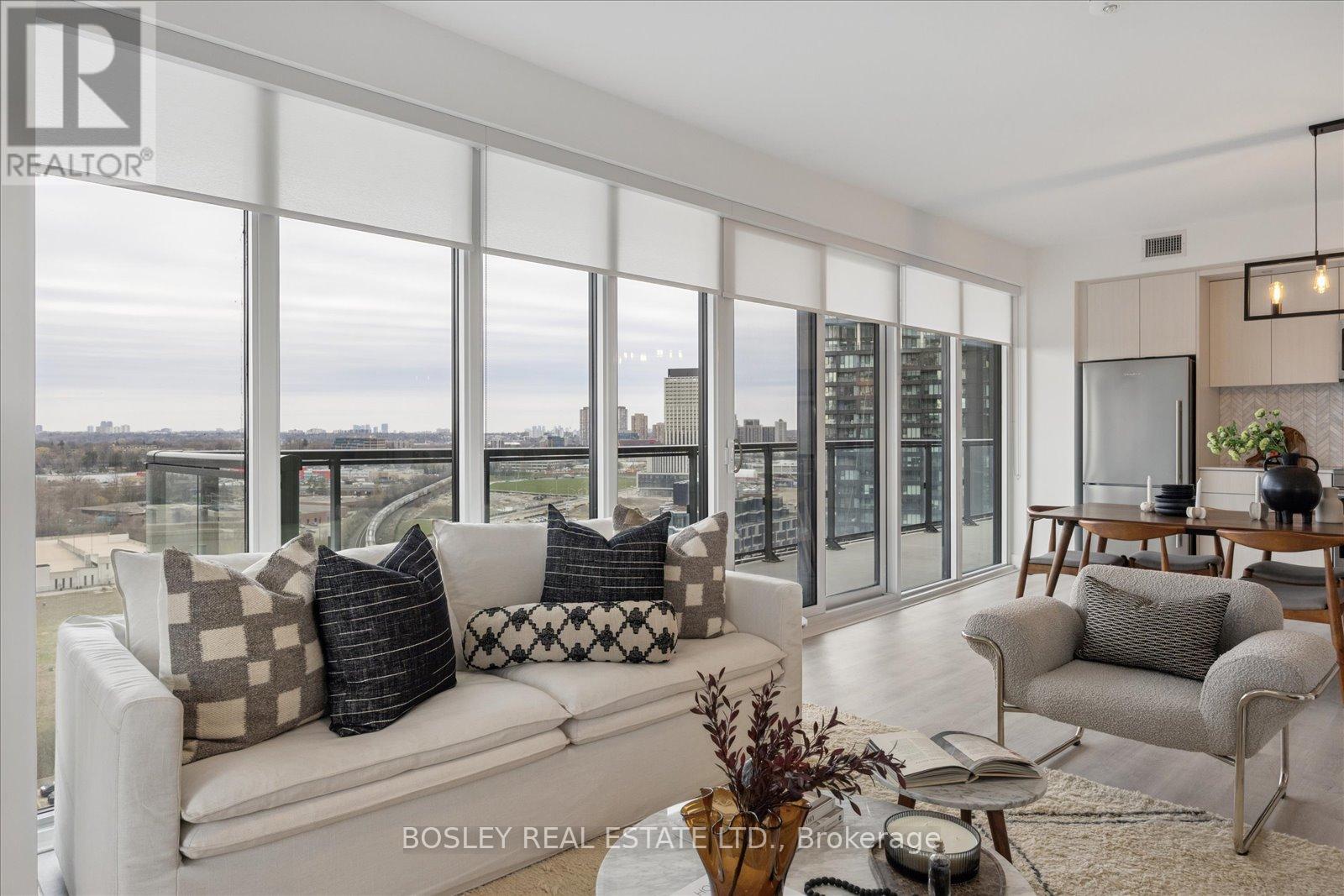 1603 - 30 INN ON THE PARK DRIVE, Toronto, Ontario