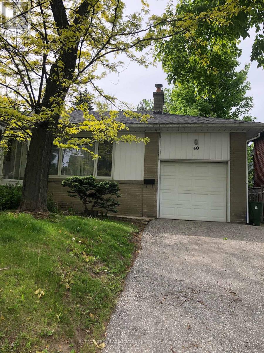 40 Caswell Drive, Toronto, Ontario  M2M 3M3 - Photo 3 - C13032332