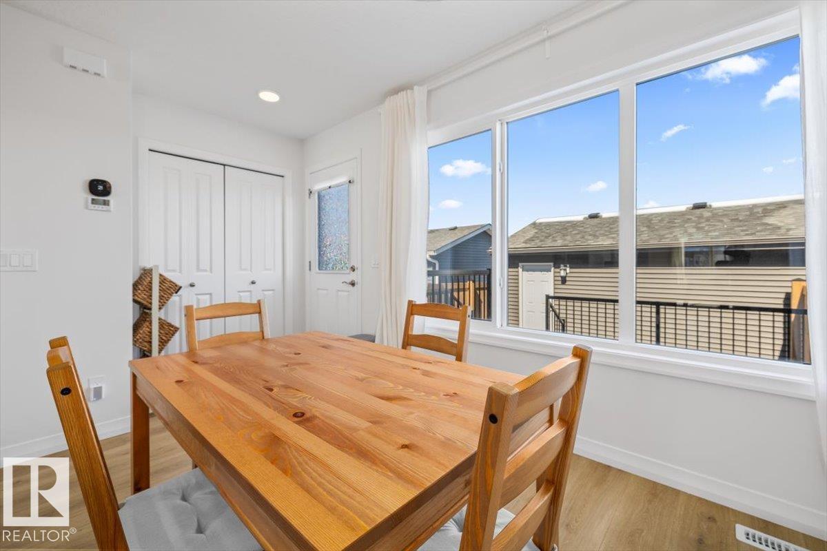 2418 Trumpeter Wy Nw, Edmonton, Alberta  T5S 0R9 - Photo 14 - E4483574