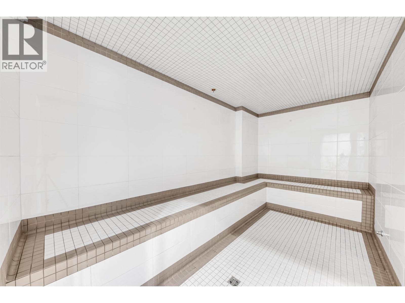 305 2707 Library Lane, North Vancouver, British Columbia  V7J 0C6 - Photo 35 - R3114615