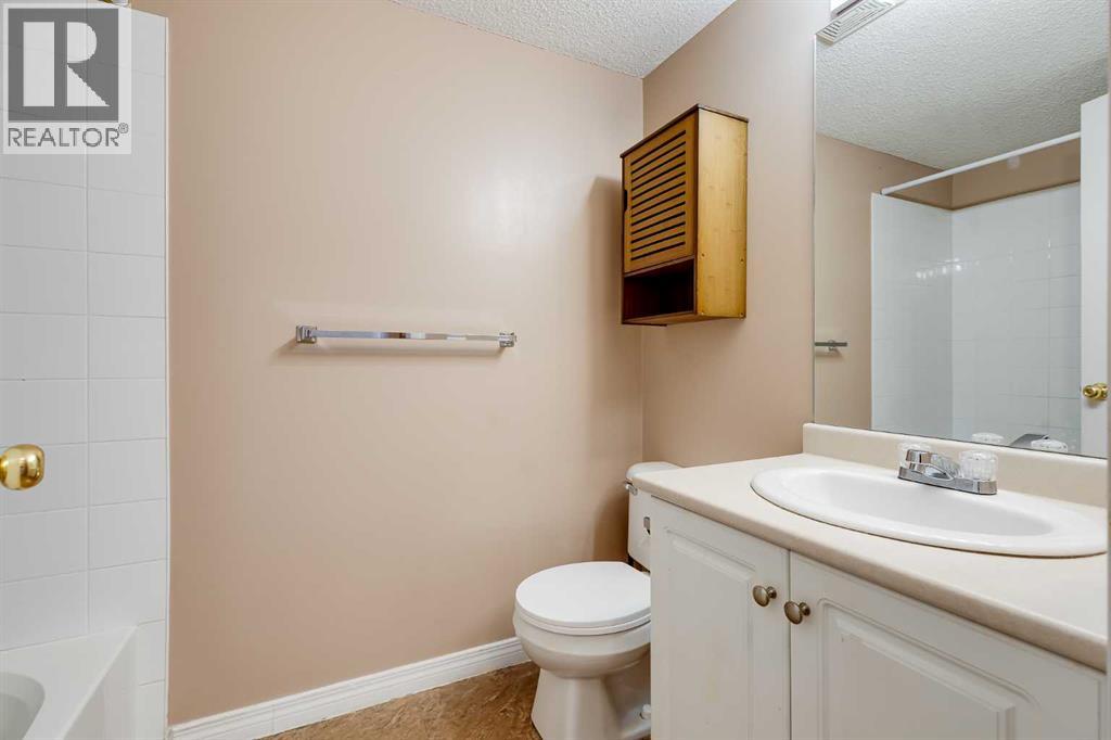 241, 1717 60 Street SE, Calgary, Alberta  T2A 7Y7 - Photo 9 - A2300973