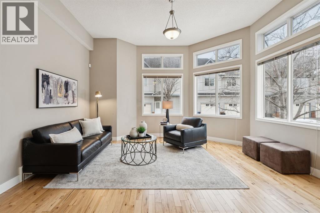 17 Prestwick Pond Terrace SE, Calgary, Alberta  T2Z 3Z7 - Photo 4 - A2303713