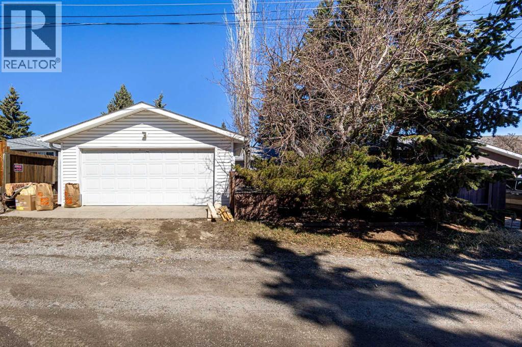 811 Seattle Drive Sw, Calgary, Alberta  T2W 0M9 - Photo 34 - A2304033