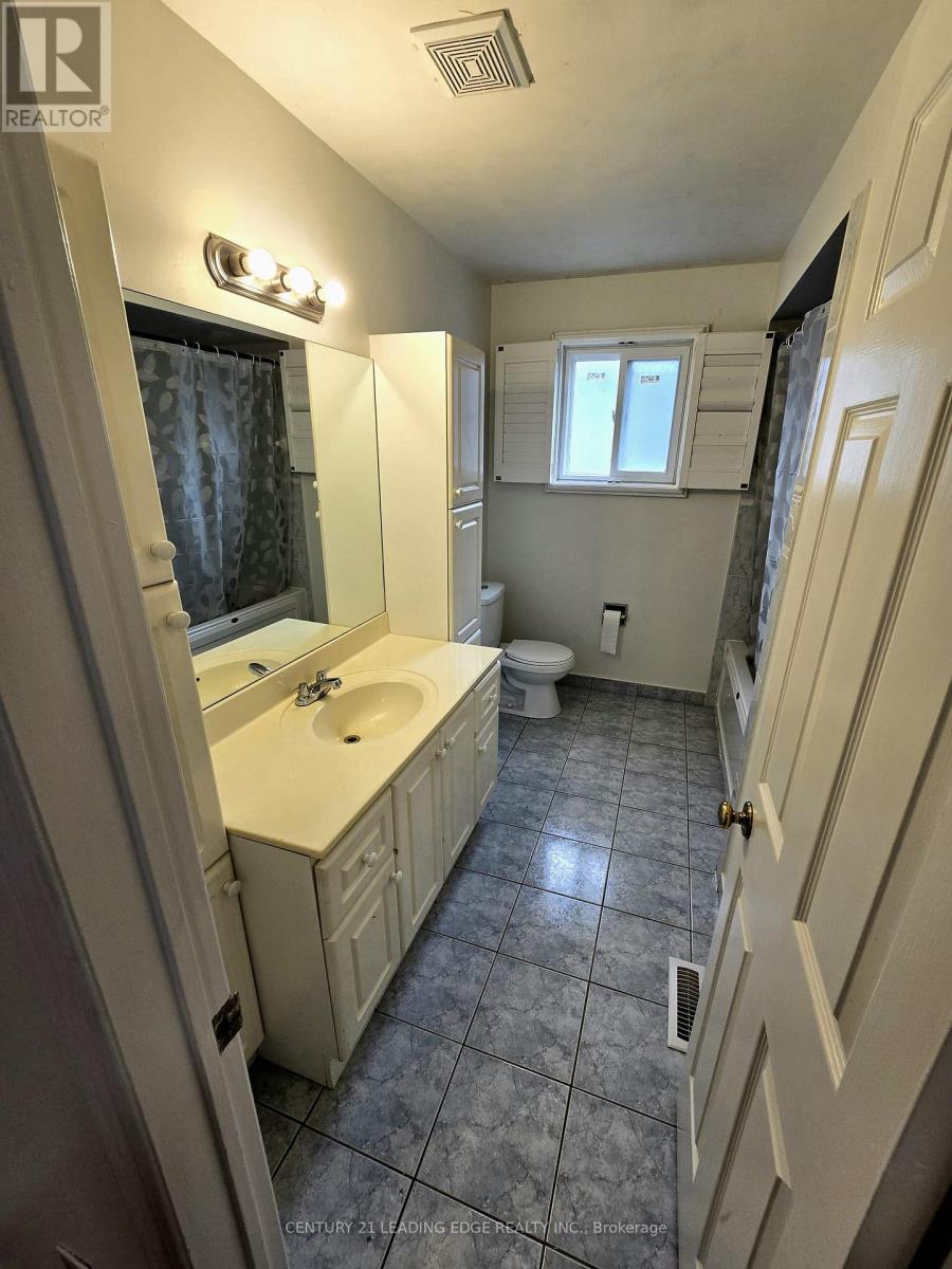 Main - 1592 Marshcourt Drive, Pickering, Ontario  L1V 6G3 - Photo 15 - E13032186